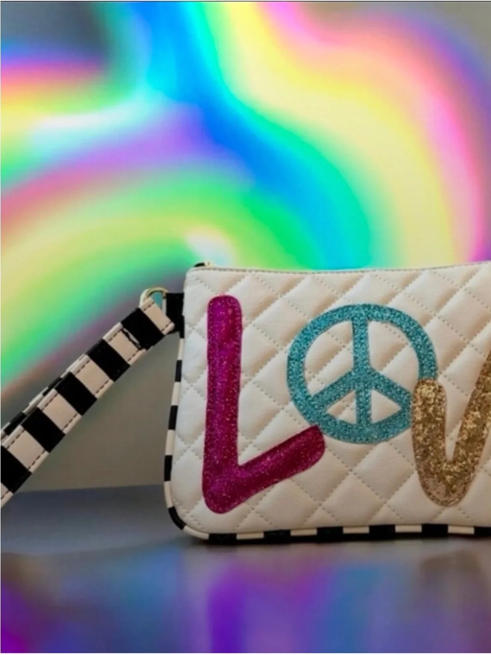 White Quilted Wristlet Pouch with Glitter 